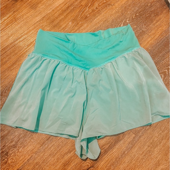✨ SOLD ✨ Aerie Offline Shorts - Picture 1 of 5